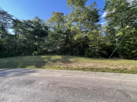 Lake Shore Drive, Monterey, TN 38574