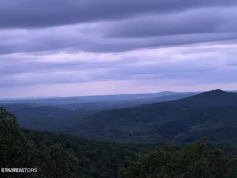 128 Westridge Tr, Monterey, TN 38574