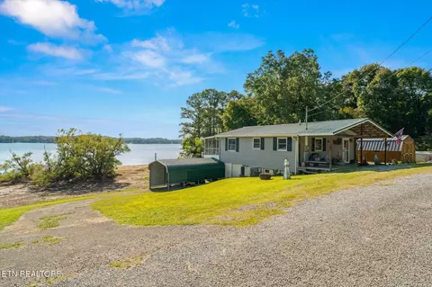 1551 Millstone Beach Rd, Dandridge, TN 37725