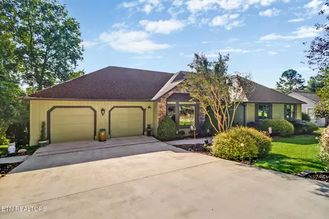 16 Victoria Way, Crossville, TN 38558