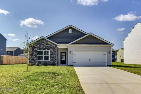 3621 Gregory Dr, Maryville, TN 37804