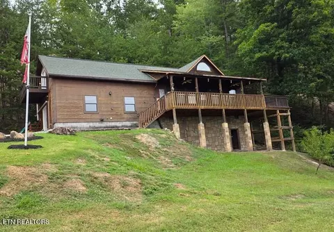 2560 Goose Gap Rd, Sevierville, TN 37876