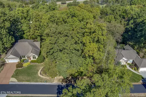 131 Kenosha Ln, Loudon, TN 37774