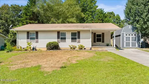 239 Bethel Dr, Lenoir City, TN 37772