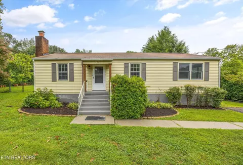 5704 Lutie Rd, Knoxville, TN 37912