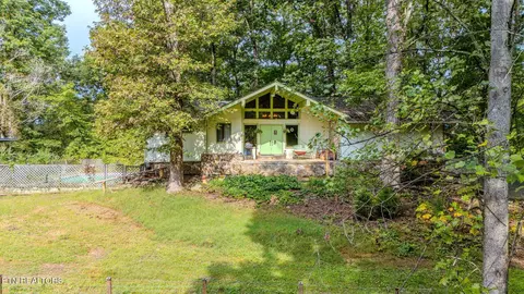 242 Joel Rd, Oliver Springs, TN 37840