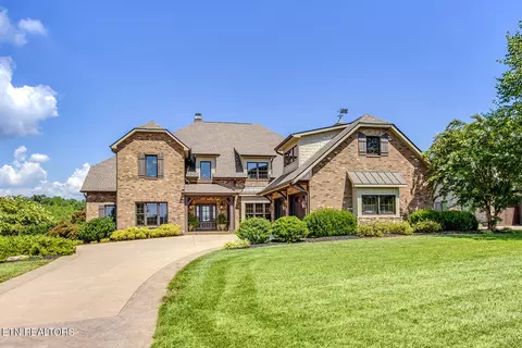 227 Starboard Dr, Lenoir City, TN 37772
