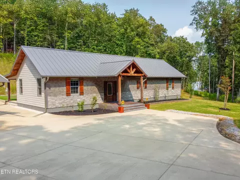 178 Emerald Pointe Cir, Rockwood, TN 37854
