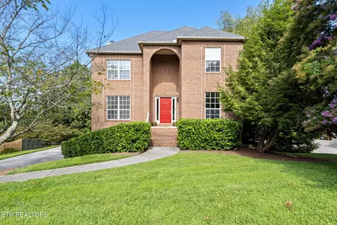 2453 Maple Crest Ln, Knoxville, TN 37921
