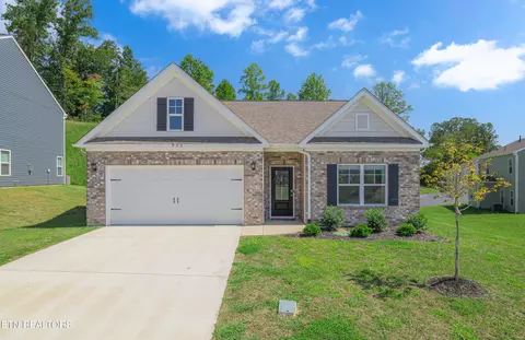 908 Utopia Ln, Knoxville, TN 37932
