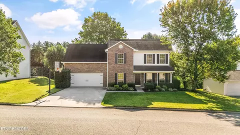 324 Ashworth Tr, Powell, TN 37849