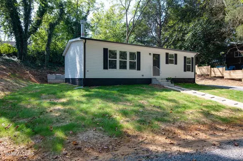 410 Blair St # B, Loudon, TN 37774