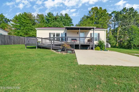 1337 Roy Owens Rd, Jamestown, TN 38556