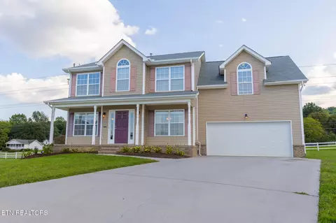 3300 Lighted Path Ln, Knoxville, TN 37931
