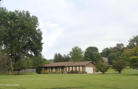 700 E Beavercreek Dr, Knoxville, TN 37918