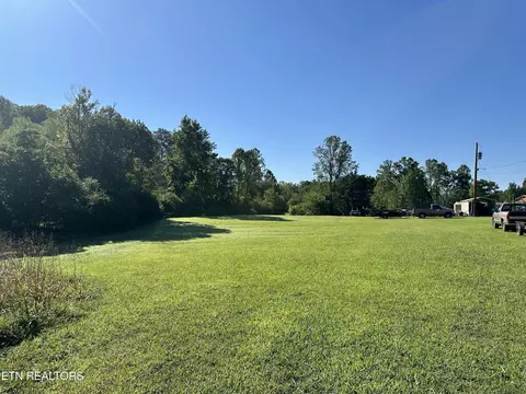117 119 E C Noe Rd, Oliver Springs, TN 37840