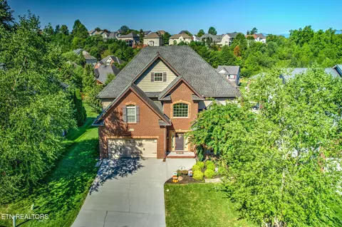 10319 Harrison Springs Ln, Knoxville, TN 37932