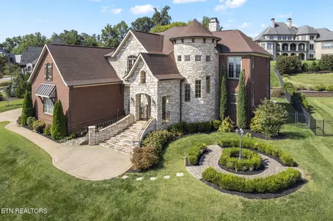 639 Barnsley Rd, Knoxville, TN 37934