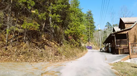 Red Bone Way, Sevierville, TN 37876