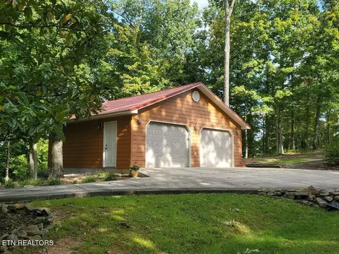 Exterior - 636 Shug Mount Rd, Oneida, TN 37841 photo 9 of 13