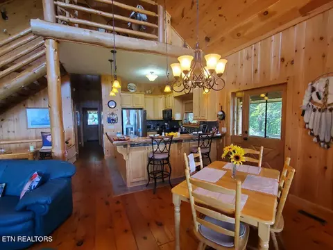 Dining - 636 Shug Mount Rd, Oneida, TN 37841 photo 2 of 2