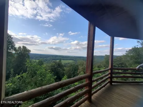 Exterior - 636 Shug Mount Rd, Oneida, TN 37841 photo 3 of 13