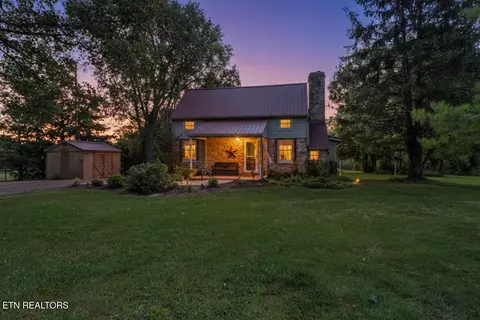 1240 Open Range Rd, Crossville, TN 38555