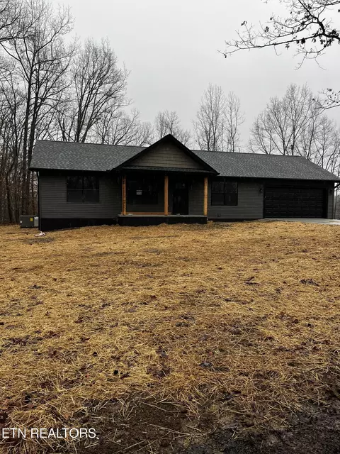 41 Peachtree Dr, Crossville, TN 38555