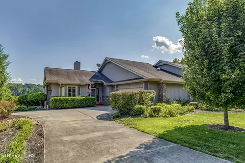 128 Bokoshe Cir, Loudon, TN 37774