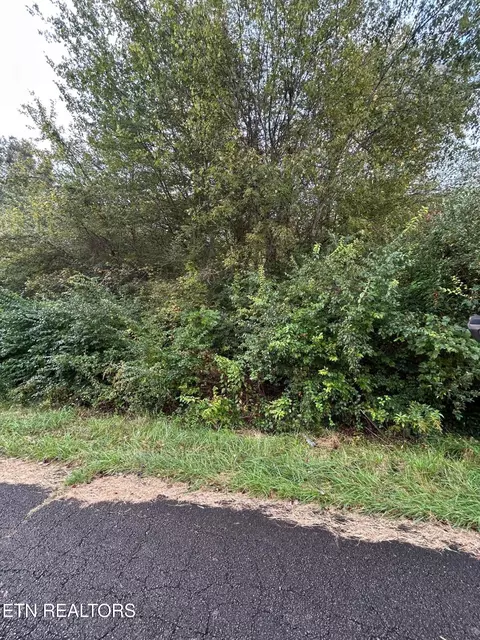 Crestview Loop, Crossville, TN 38571