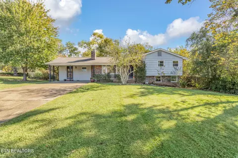 6624 Candy Ln, Knoxville, TN 37920