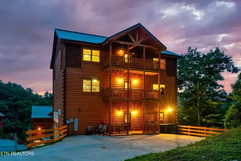 2303 Boulder Way, Sevierville, TN 37862