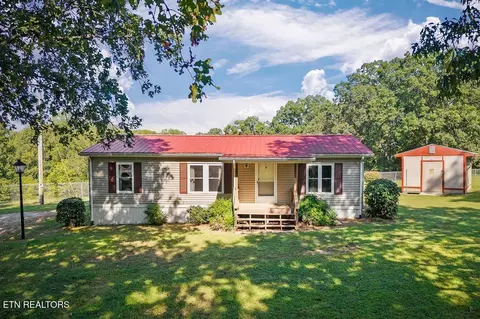 370 Jay Hutchings Rd, Sparta, TN 38583