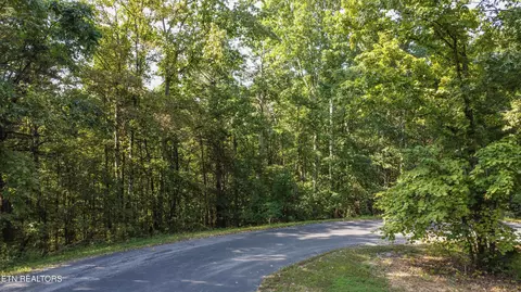 310 Elohi Trce, Loudon, TN 37774