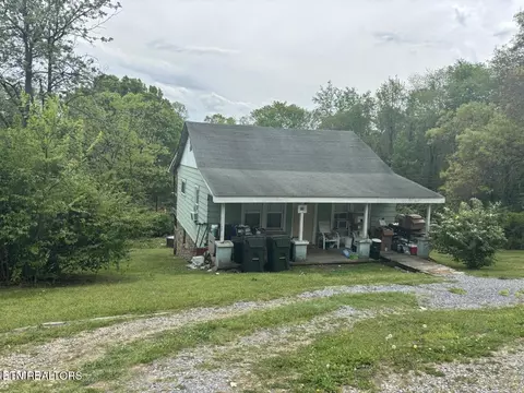576 Woodlawn Ave, Newport, TN 37821