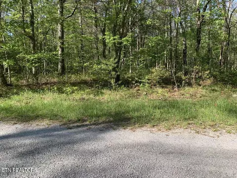 2025 Tecumseh Ln, Crossville, TN 38572