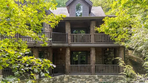 2670 Cedar Falls Way, Sevierville, TN 37862