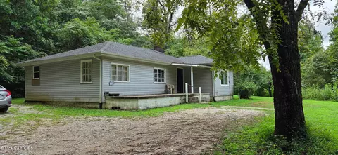 1660 Harriman Hwy, Harriman, TN 37748