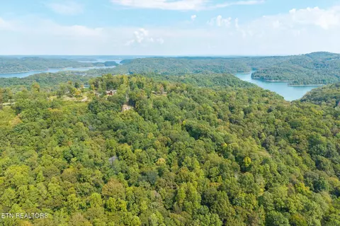 300 E Rockfish Rd, Hilham, TN 38568 photo 8