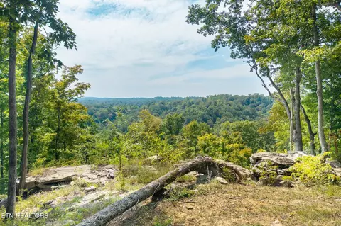 300 E Rockfish Rd, Hilham, TN 38568 photo 2
