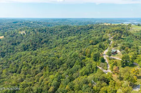 300 E Rockfish Rd, Hilham, TN 38568 photo 5