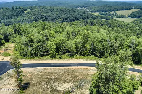 135 Canter Way, Lenoir City, TN 37771