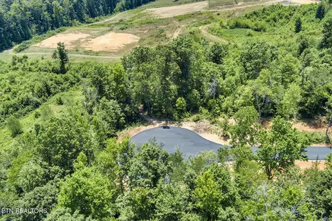 198 Canter Way, Lenoir City, TN 37771