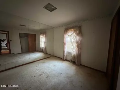 Bedroom - 11532 Wilderness Rd, Ewing, VA 24248 photo 1 of 1
