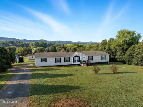 169 Limestone Dr, Sweetwater, TN 37874