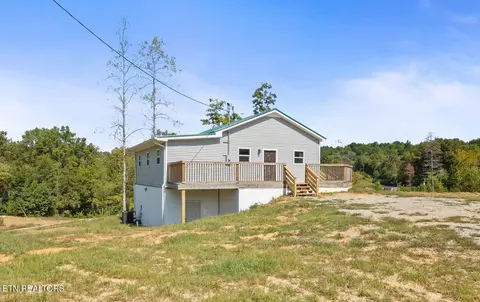 731 New Hope Rd, Hilham, TN 38568