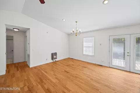1357 Franklin Loop, Clarkrange, TN 38553 photo 5