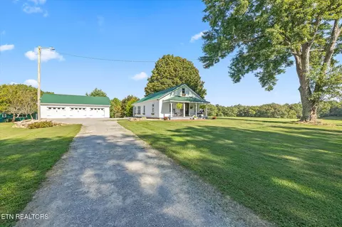 759 Pow Camp Rd, Crossville, TN 38572