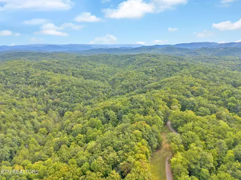 399 Cooper Rd, Vonore, TN 37885 photo 16