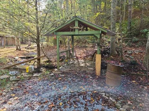399 Cooper Rd, Vonore, TN 37885 photo 6